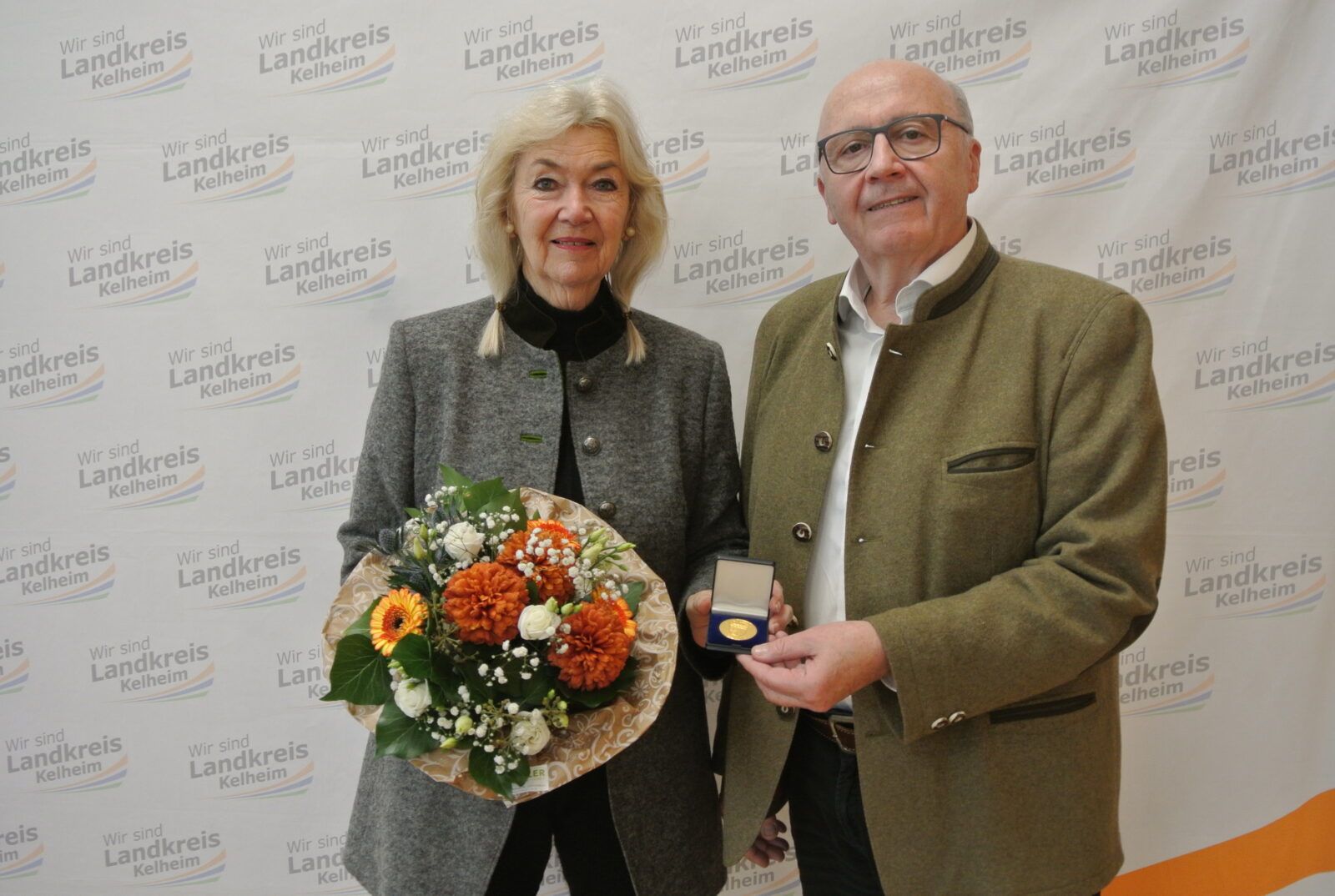 Verdienstmedaille in Gold für kulturelle Verdienste um den Landkreis Kelheim